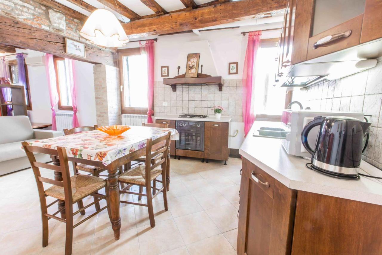 Canal Dream Cosy Apartment With Canal View 베니스 외부 사진